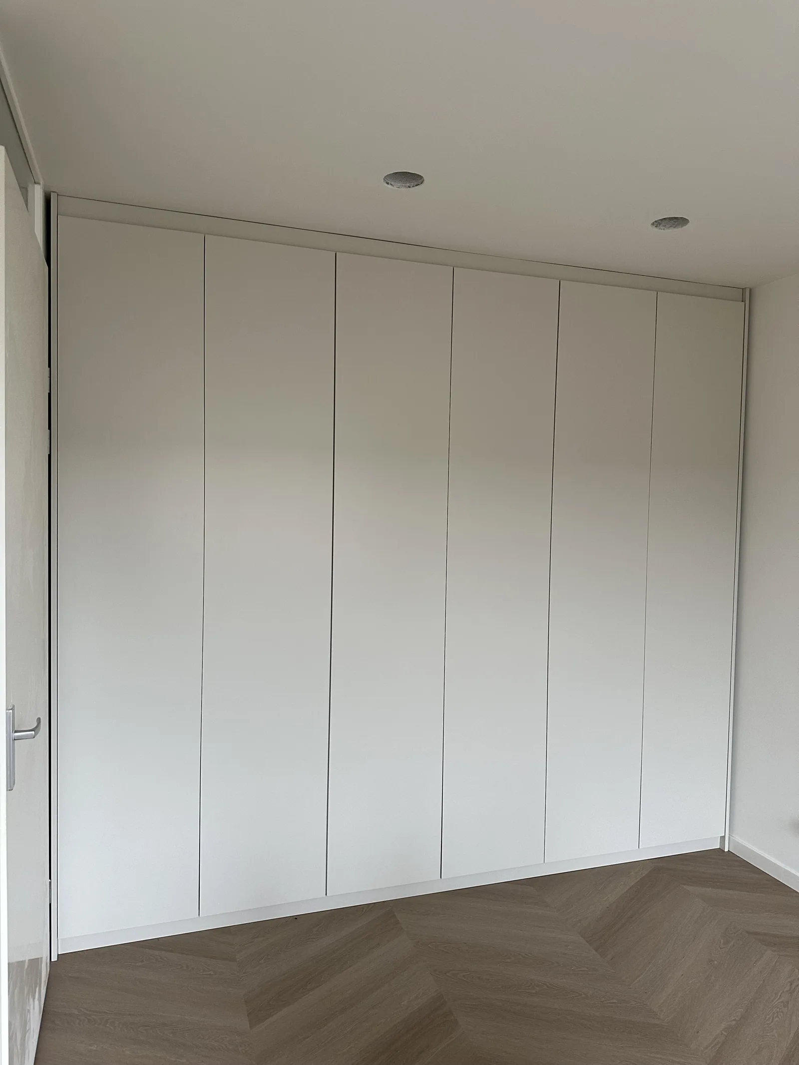 Slaapkamer · gesloten kledingkast