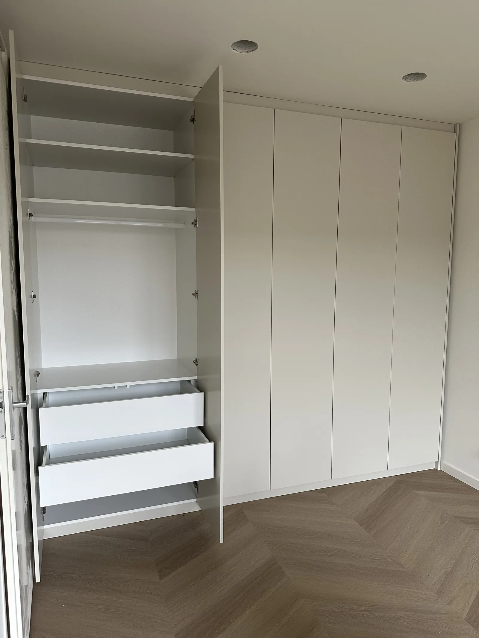 Slaapkamer · hangruimte en laden